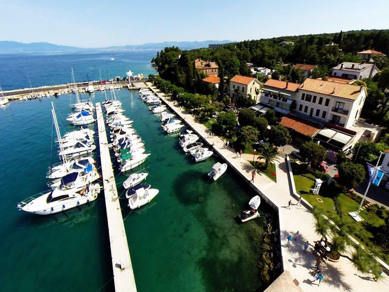 Apartments Rina Малинска Экстерьер фото